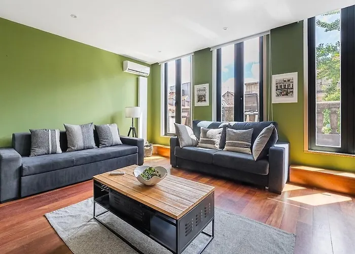 City-center With Mezzanine And Terrace بورتو