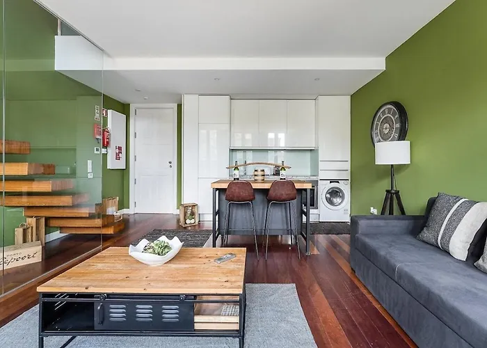 City-center With Mezzanine And Terrace Apartamento