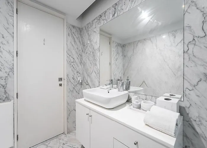 City-center With Mezzanine And Terrace Apartamento Oporto