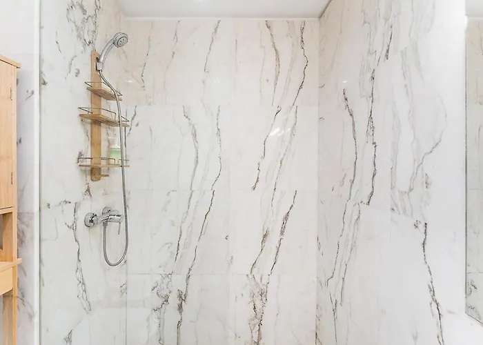 City-center With Mezzanine And Terrace * Oporto