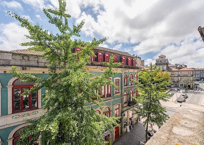 City-center With Mezzanine And Terrace * Oporto